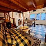 Petite Maison De Vakantiehuis *